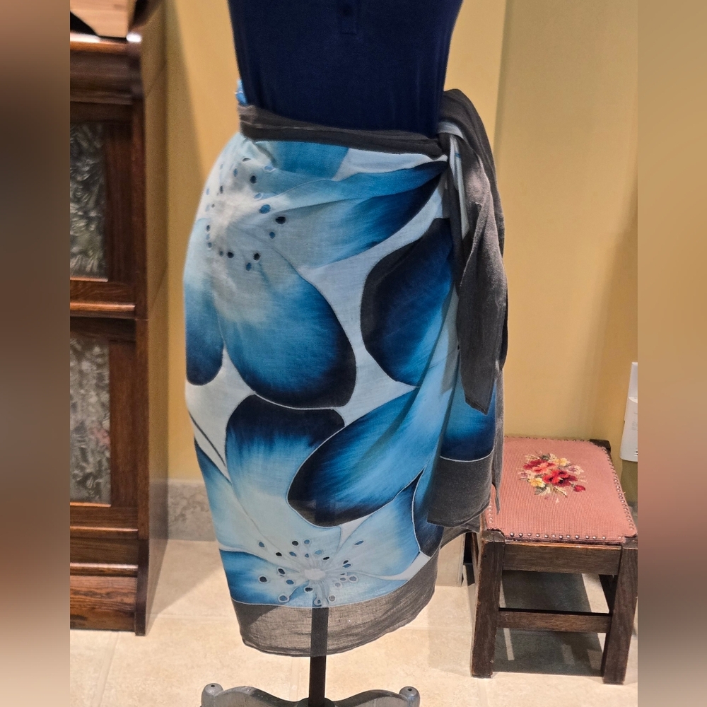 Floral Pareo From Tahiti | Blue Flowers on white | Large beach wrap